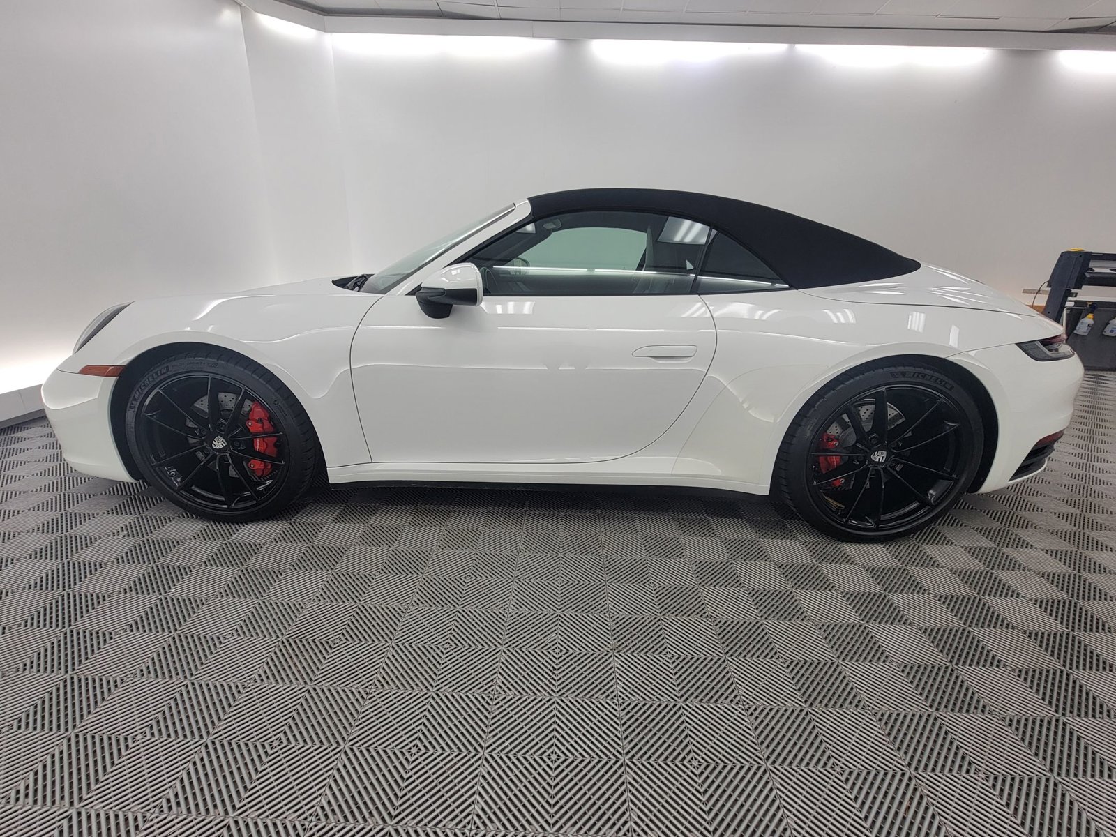 2020 Porsche 911 S photo 2