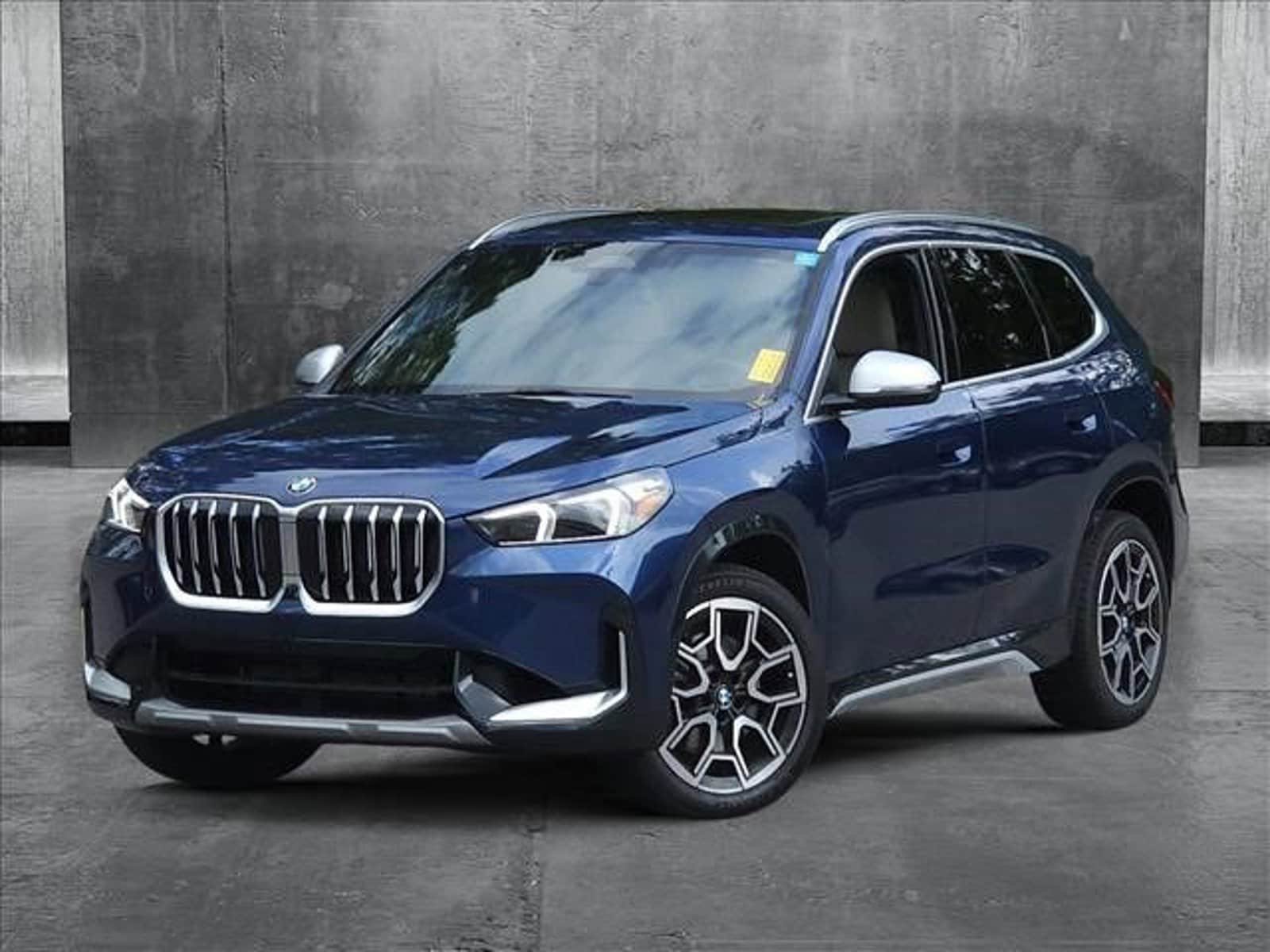 2023 BMW X1 28i's photo