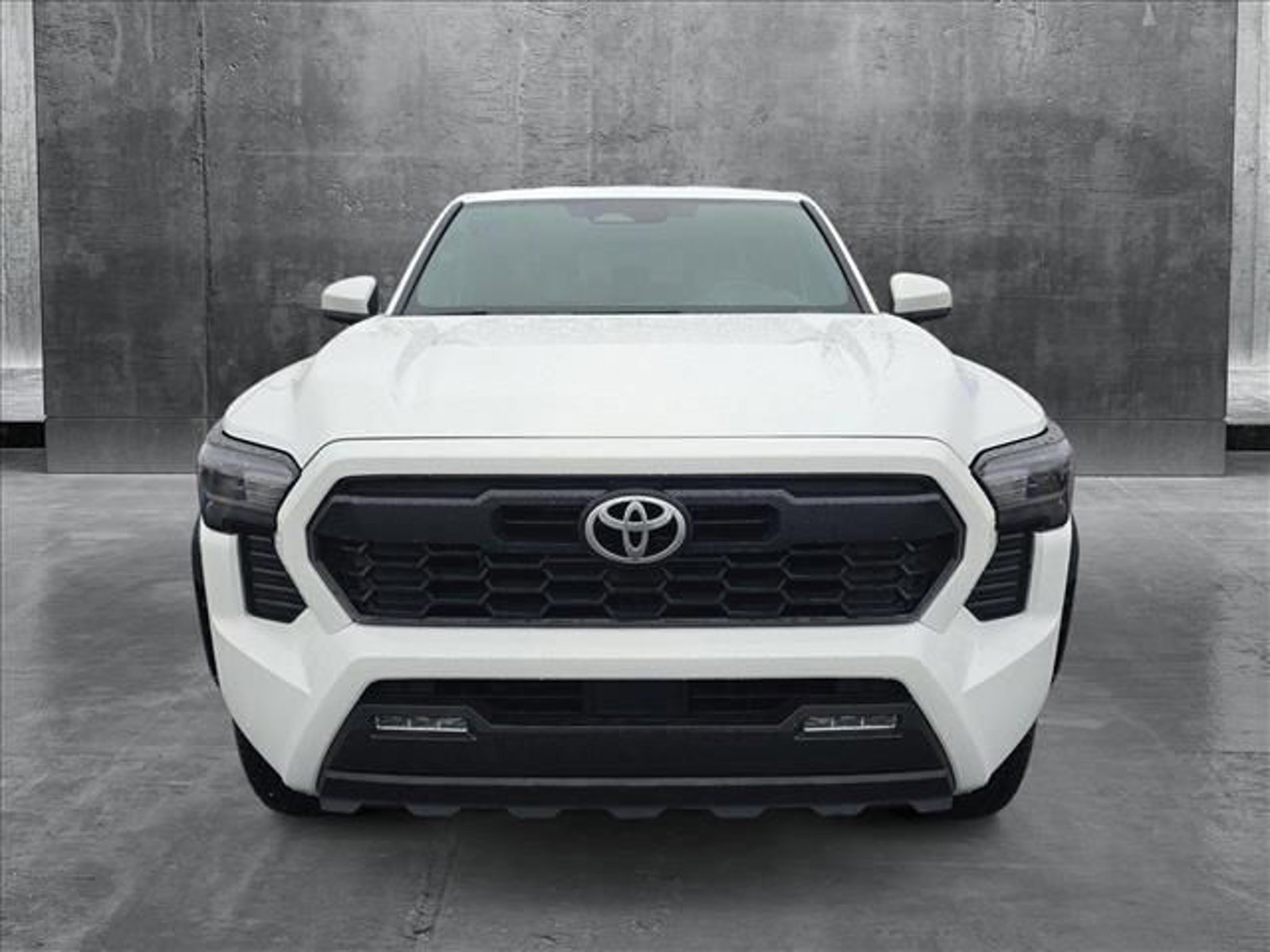 2024 Toyota Tacoma TRD photo 4