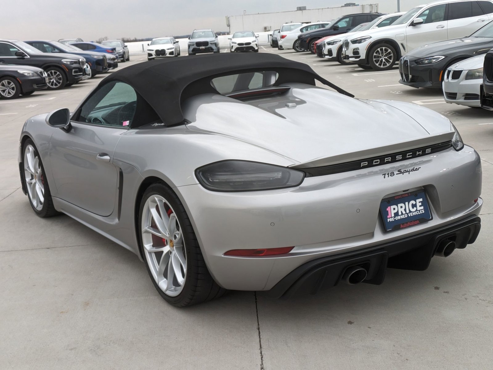 2022 Porsche Boxster Spyder photo 3