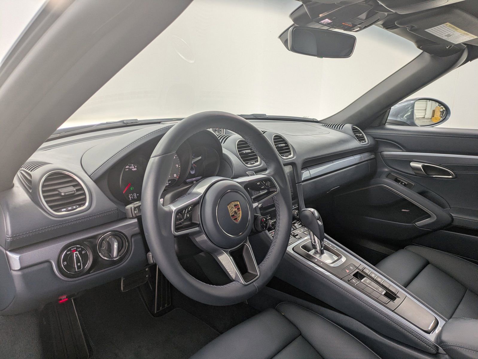 2025 Porsche Boxster S photo 3
