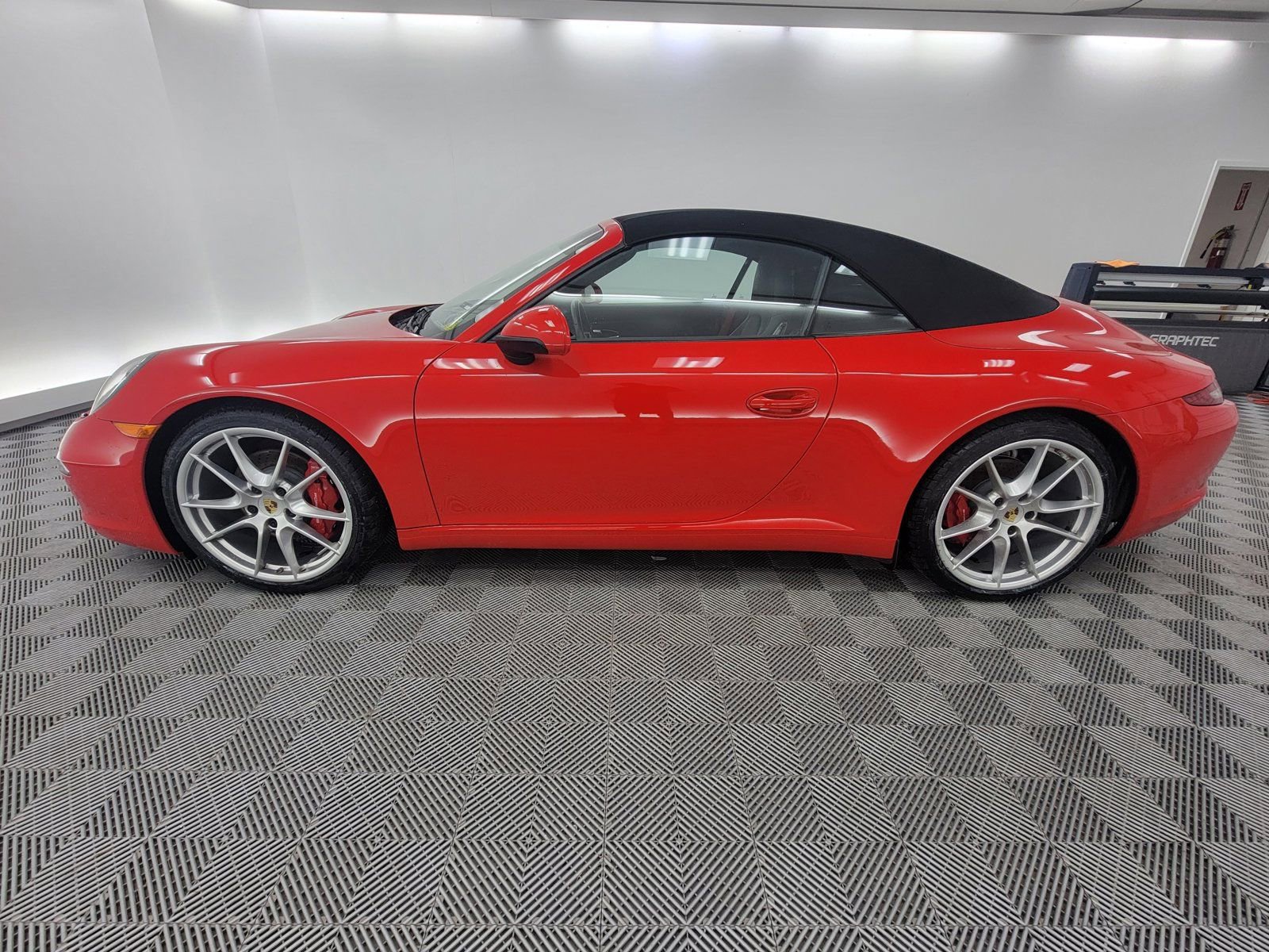 2013 Porsche 911 S photo 2