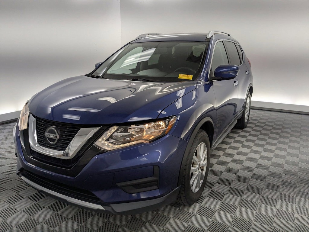 Used 2018 Nissan Rogue SV Sport Utility