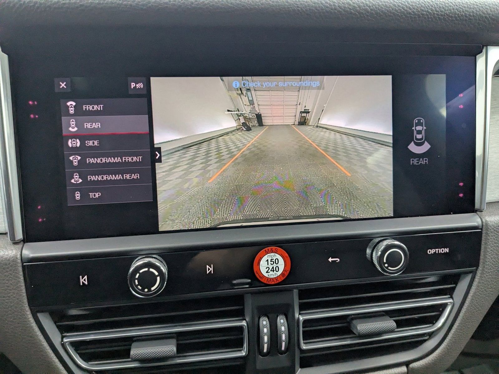 2026 Porsche Macan T - Photo 21