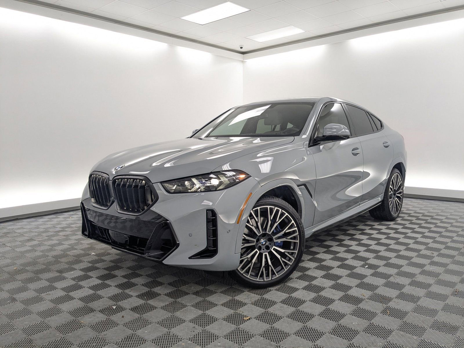 2026 BMW X6 40i's photo