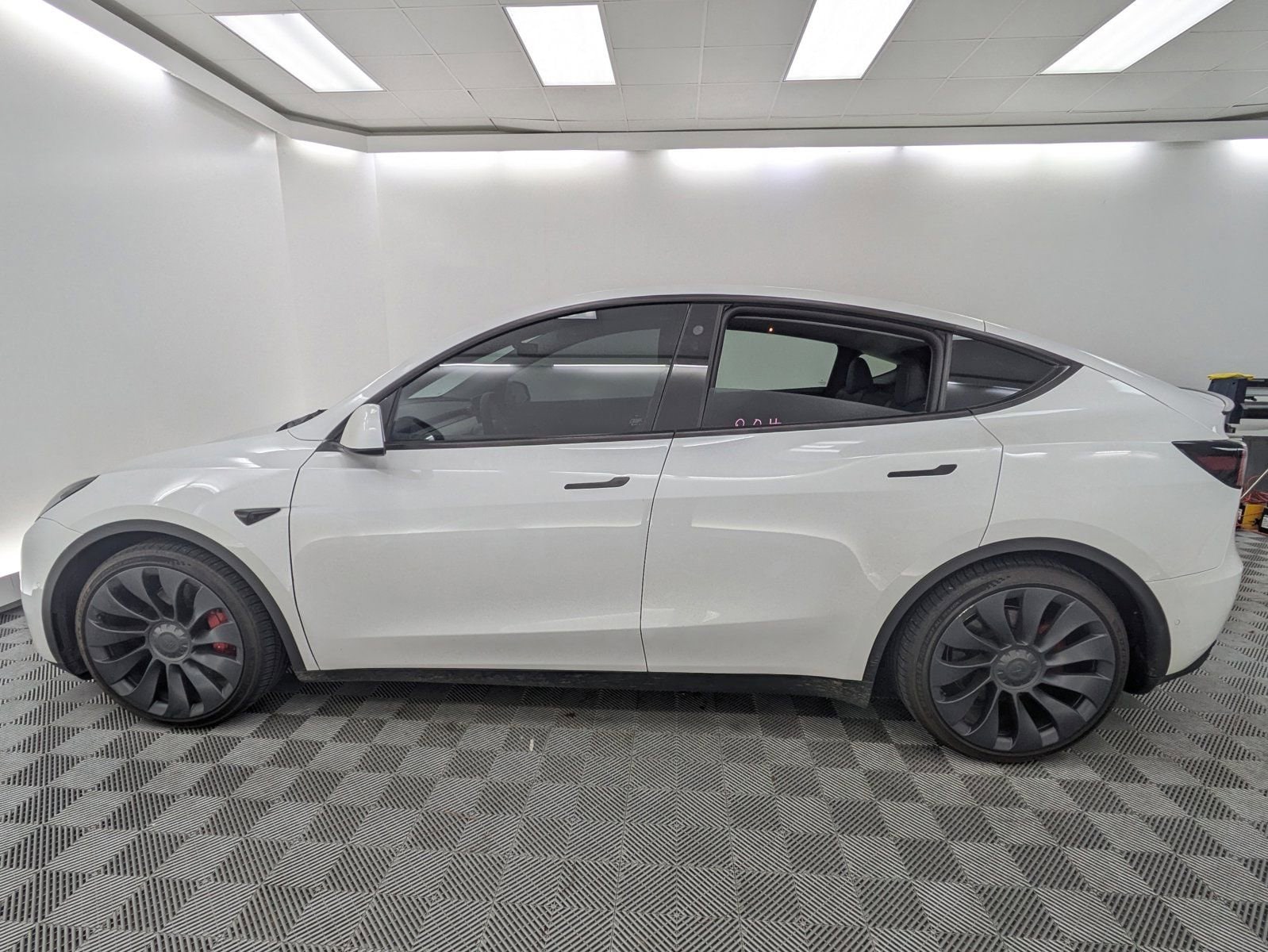 Used 2022 Tesla Model Y Performance with VIN 7SAYGDEF6NF452792 for sale in Hardeeville, SC