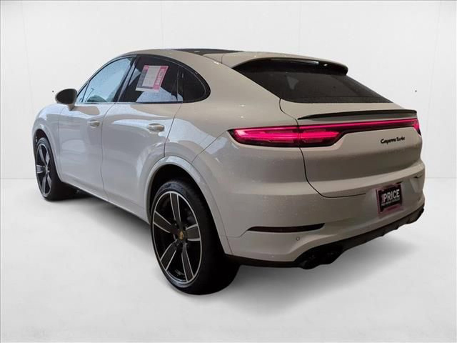 2023 Porsche Cayenne Coupe Turbo photo 2