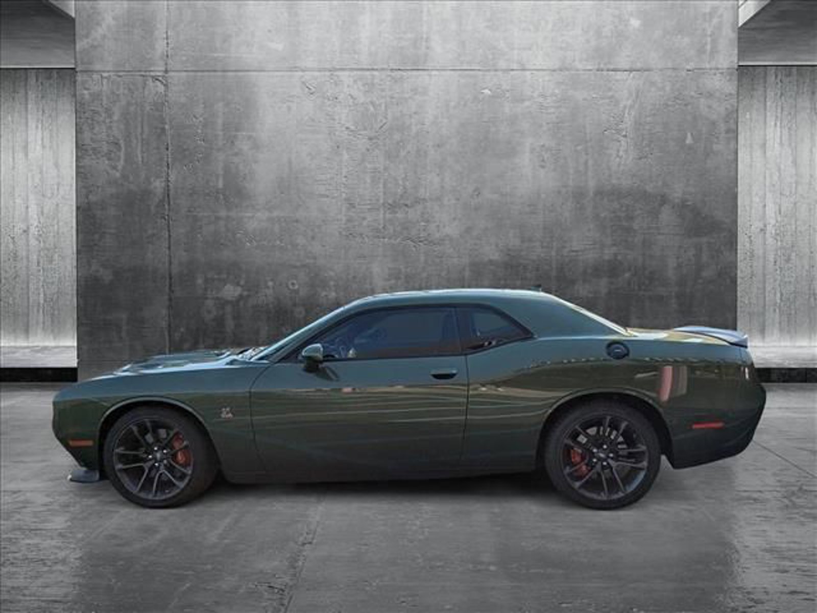 2021 Dodge Challenger R/T Scat Pack photo 2