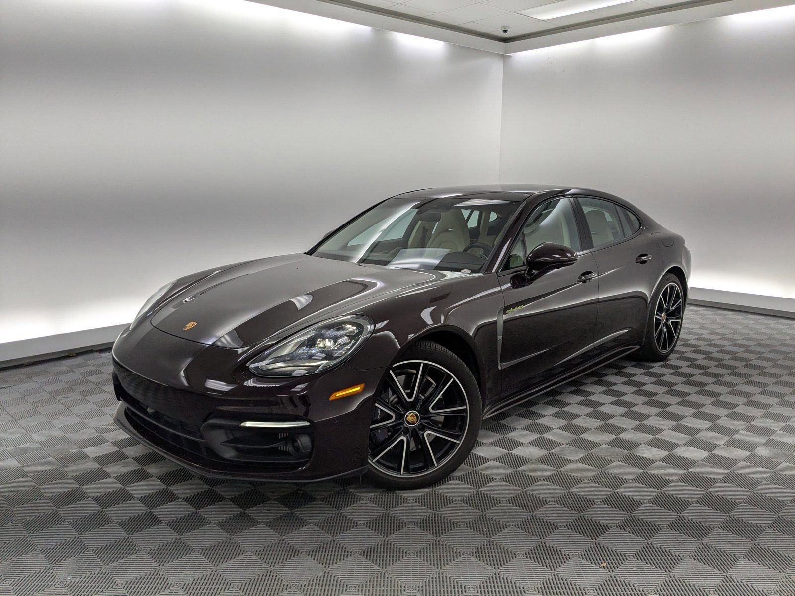 2023 Porsche Panamera Platinum Edition's photo
