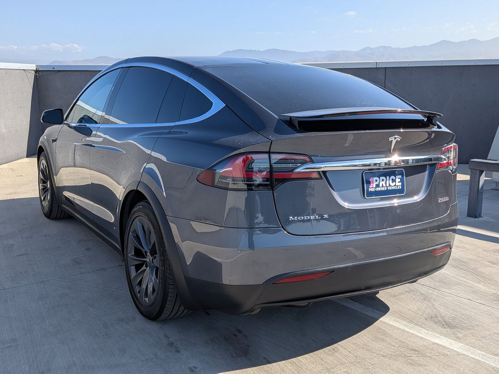 2018 Tesla Model X photo 3