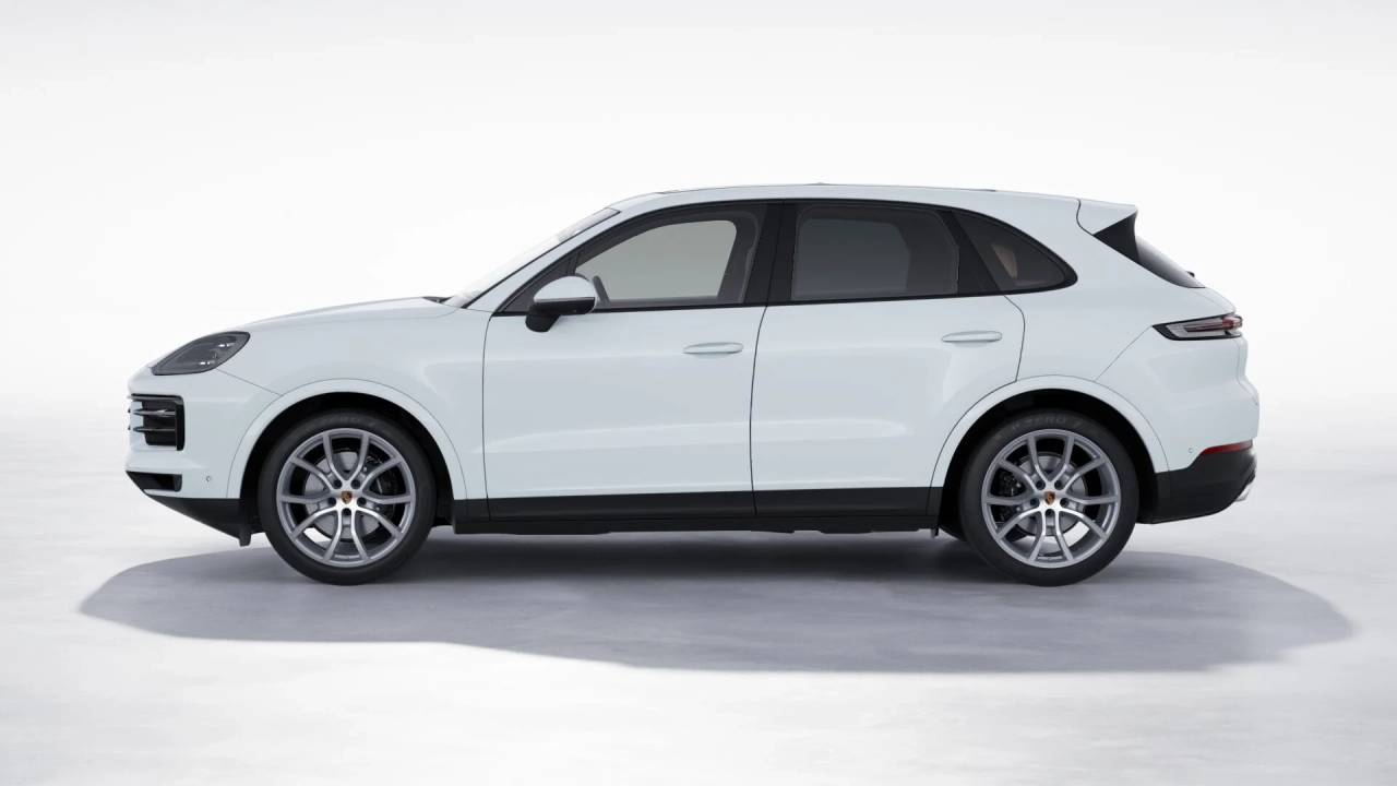 2026 Porsche Cayenne photo 2