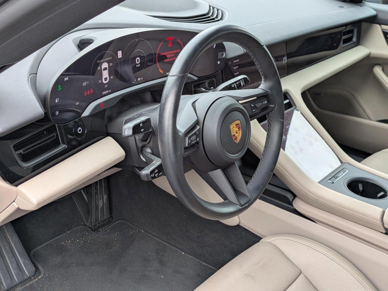 2021 Porsche Taycan photo 4
