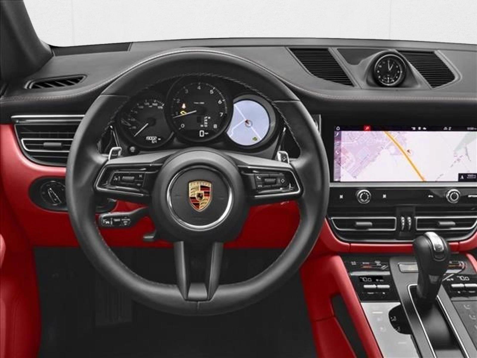 2026 Porsche Macan T photo 3