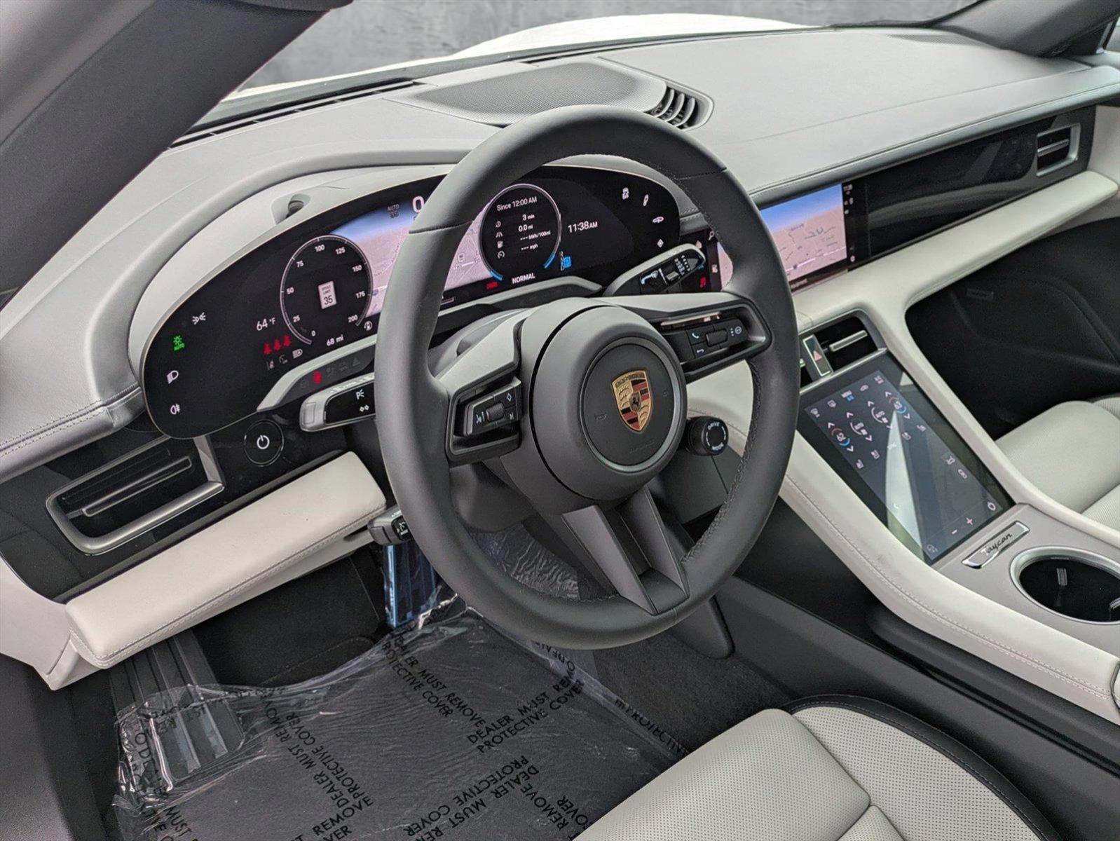 2025 Porsche Taycan 4S photo 4