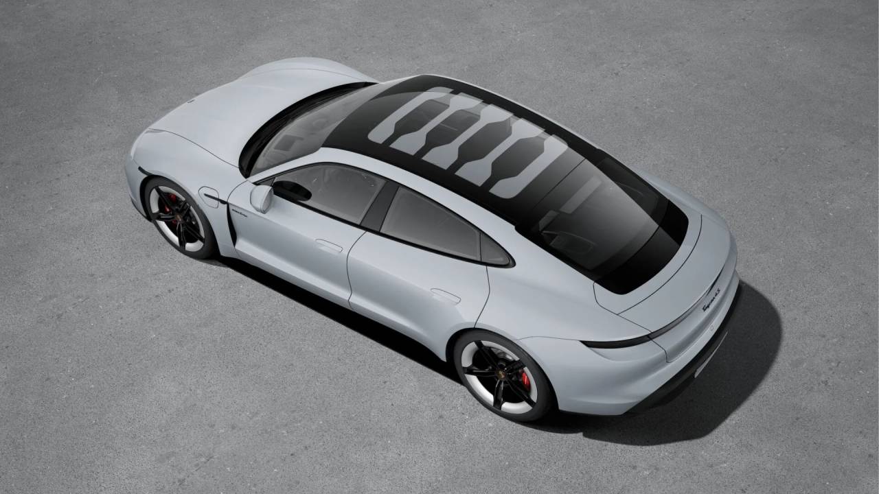 2025 Porsche Taycan 4S photo 4
