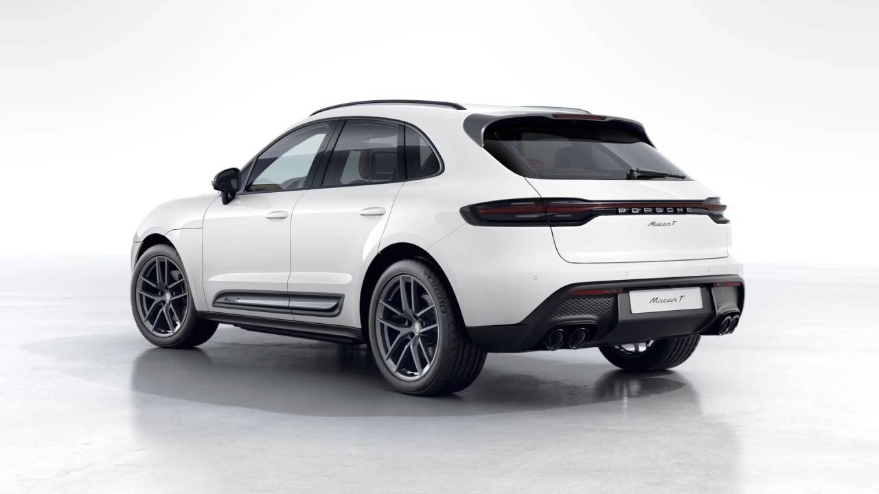 2026 Porsche Macan T photo 3