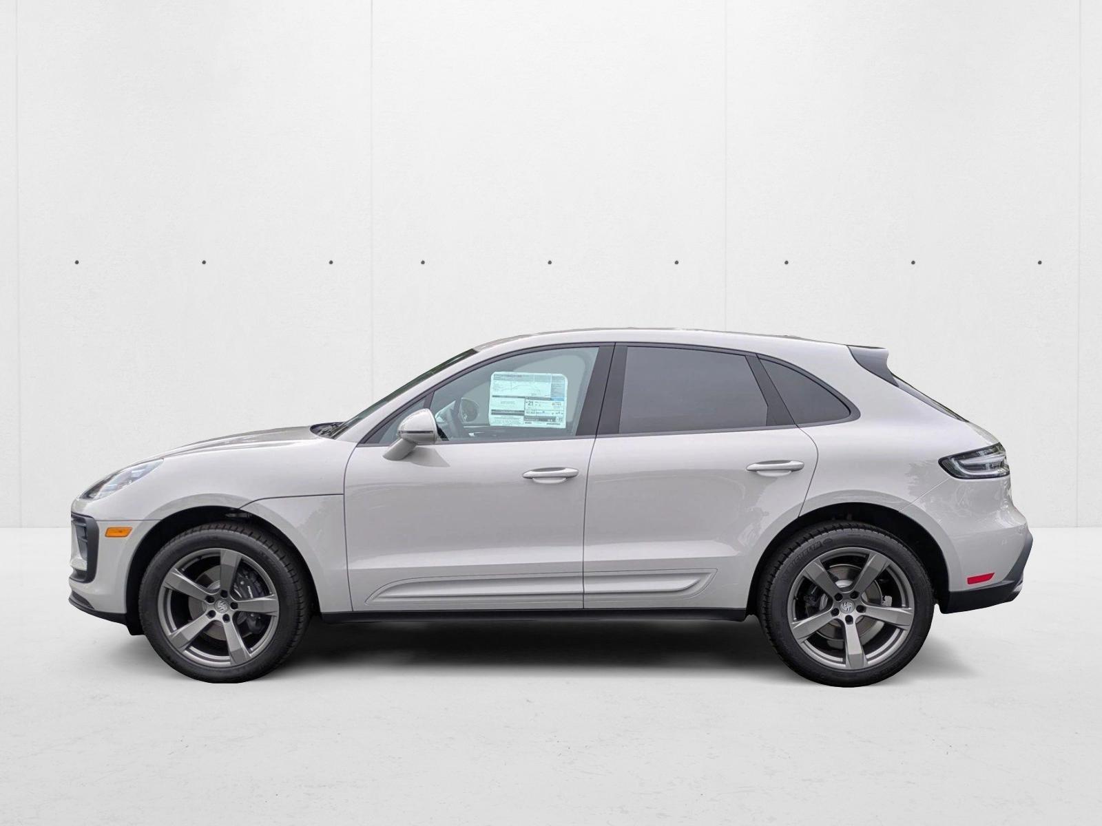 2025 Porsche Macan S photo 2