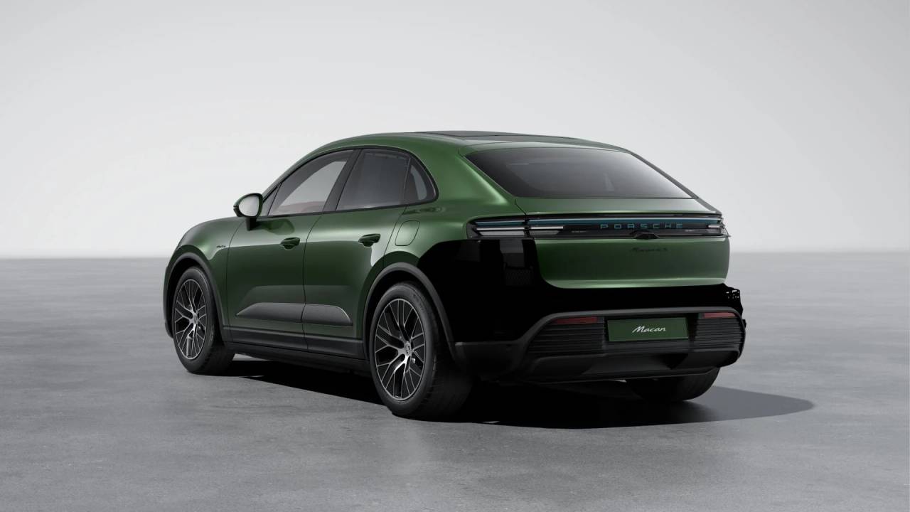 2025 Porsche Macan Electric photo 3