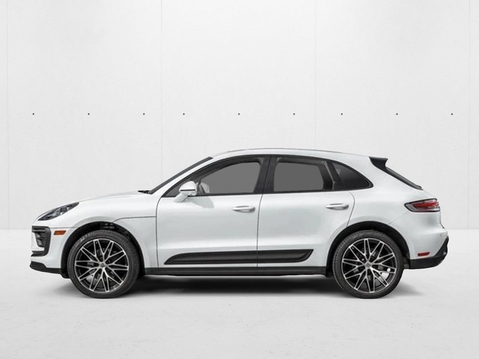 2026 Porsche Macan T photo 2