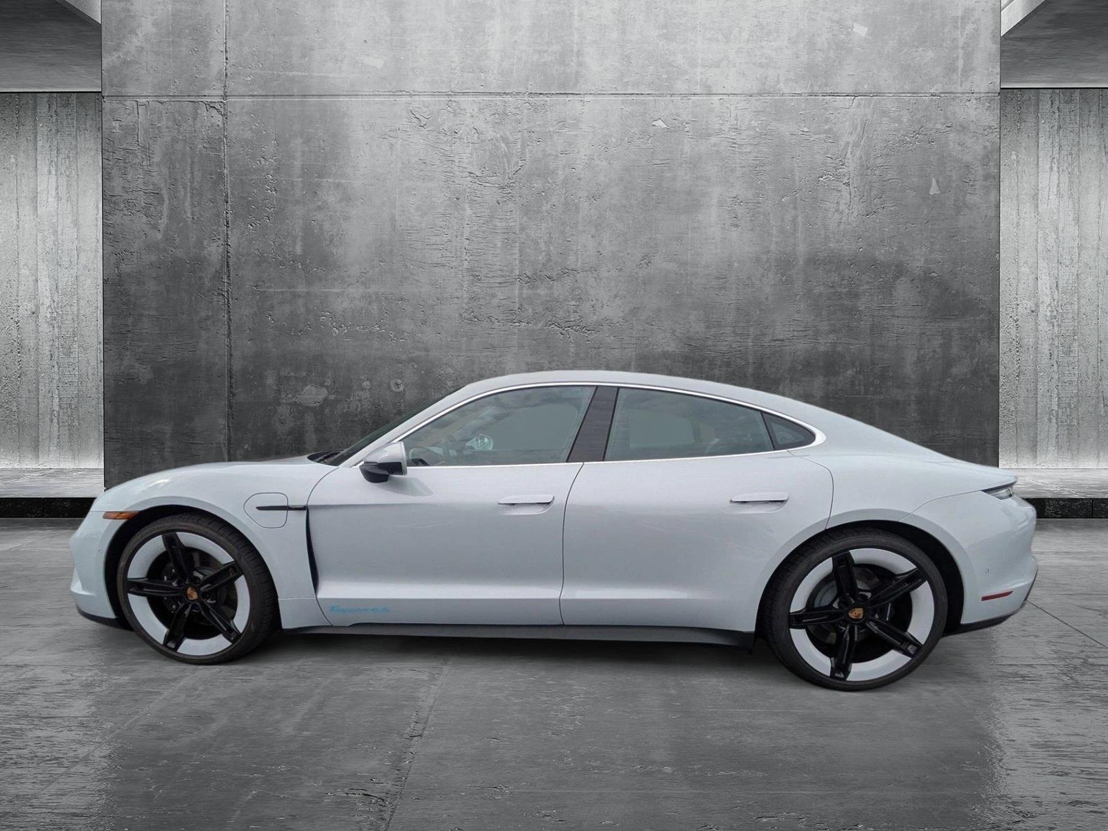 2025 Porsche Taycan 4S photo 2