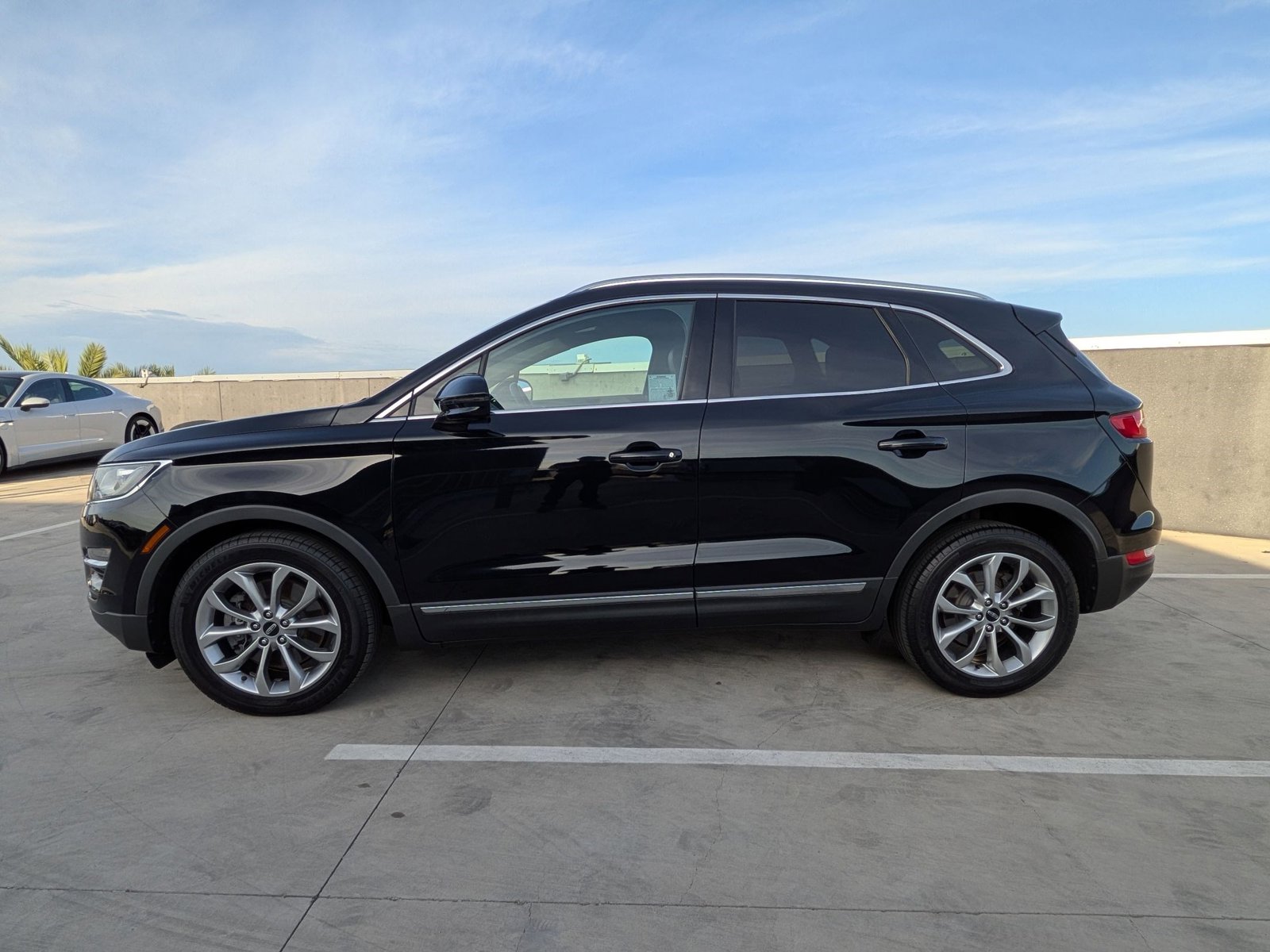 2017 Lincoln MKC Select photo 2