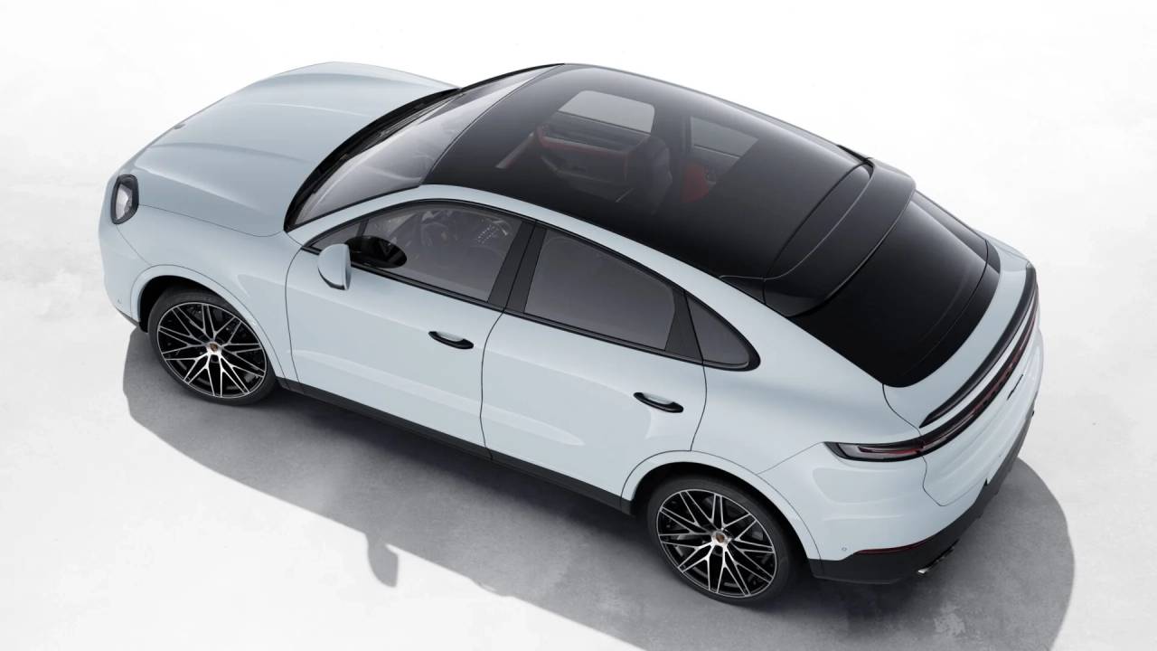 2026 Porsche Cayenne Coupe photo 4