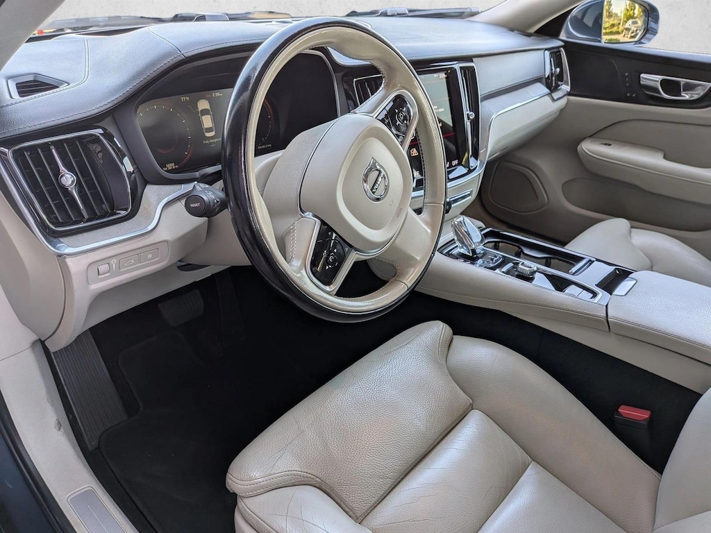 Used 2022 Volvo S60 Recharge Plug-In Hybrid eAWD Inscription Sedan