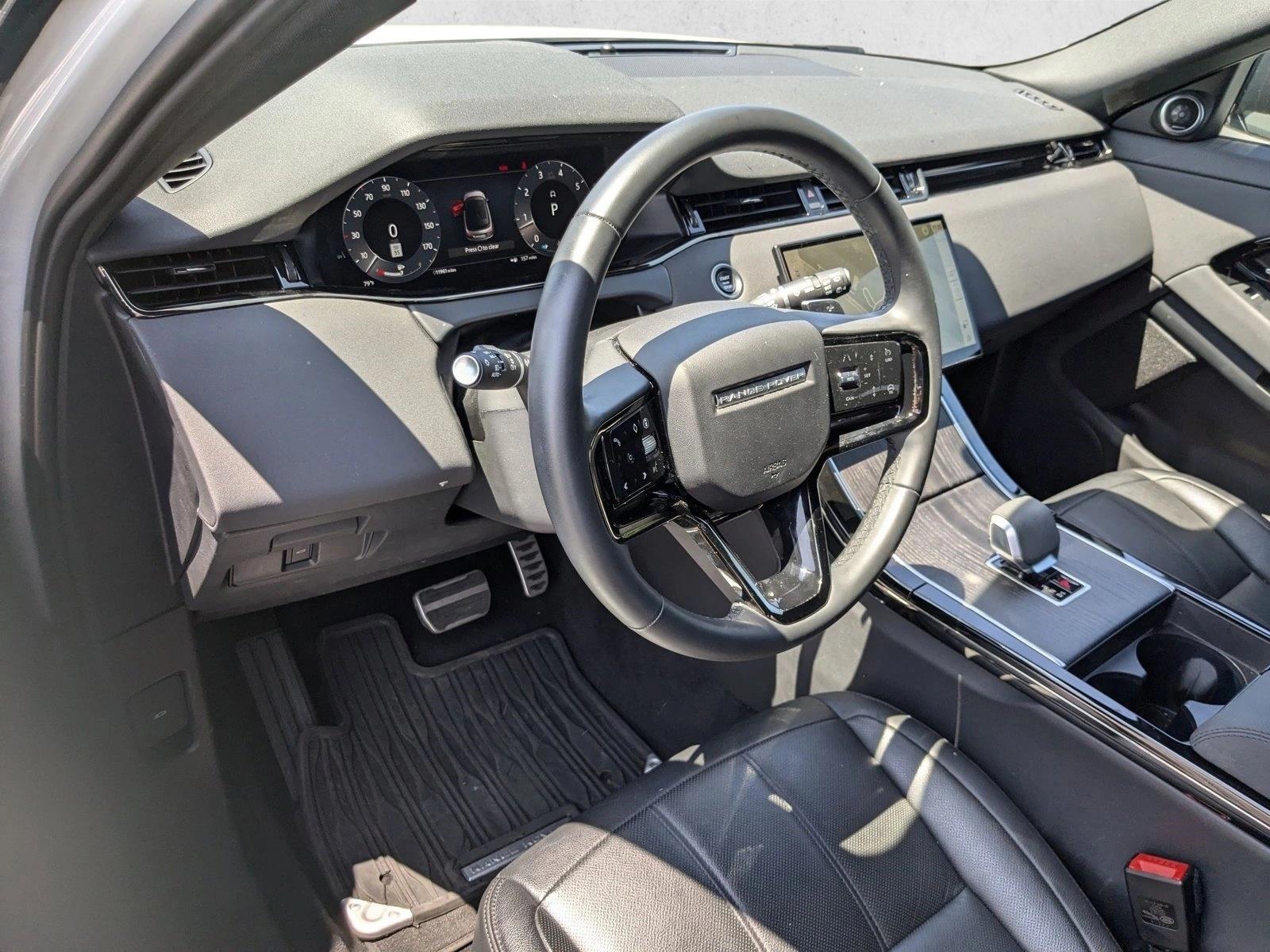 2024 Land Rover Range Rover Evoque Dynamic SE photo 4