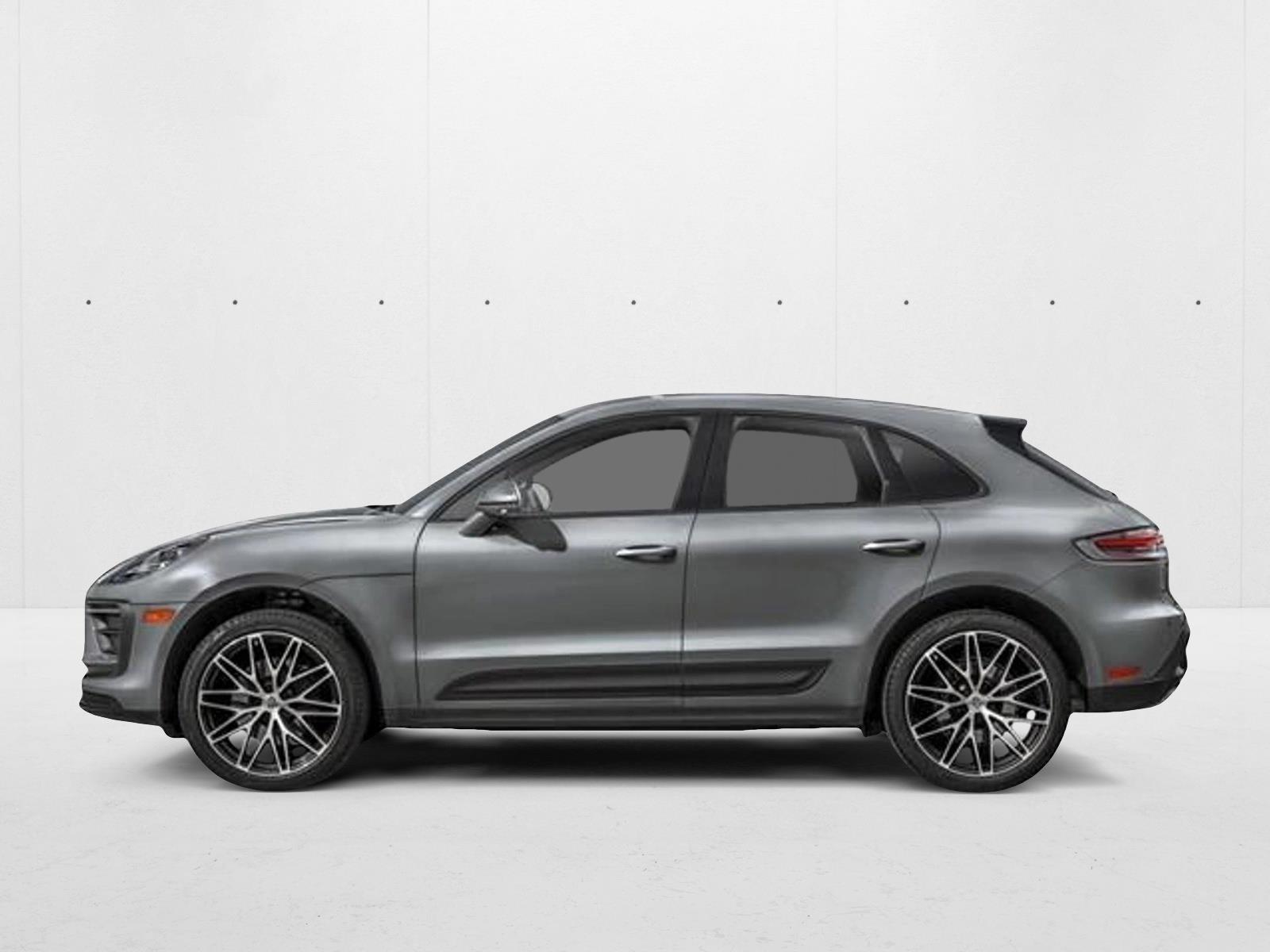 2025 Porsche Macan T photo 2