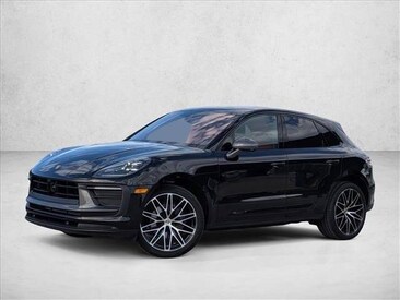 2024 Porsche Macan T SUV