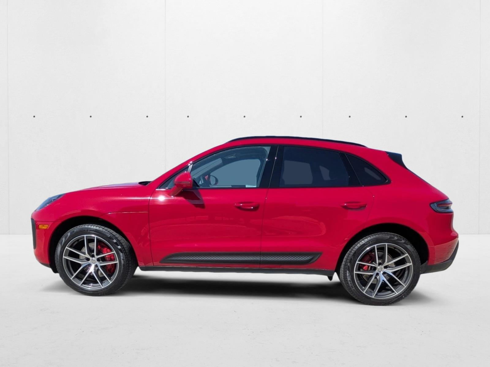 2023 Porsche Macan S photo 2
