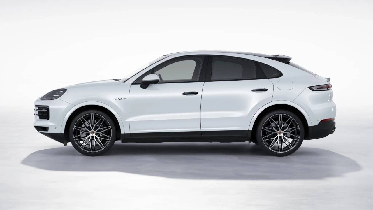 2026 Porsche Cayenne E-Hybrid Coupe photo 2