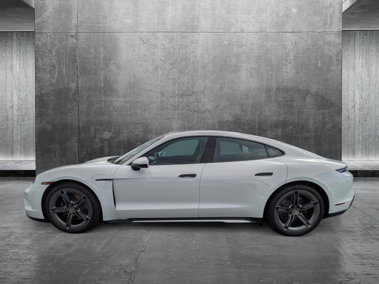 2025 Porsche Taycan 4S photo 2