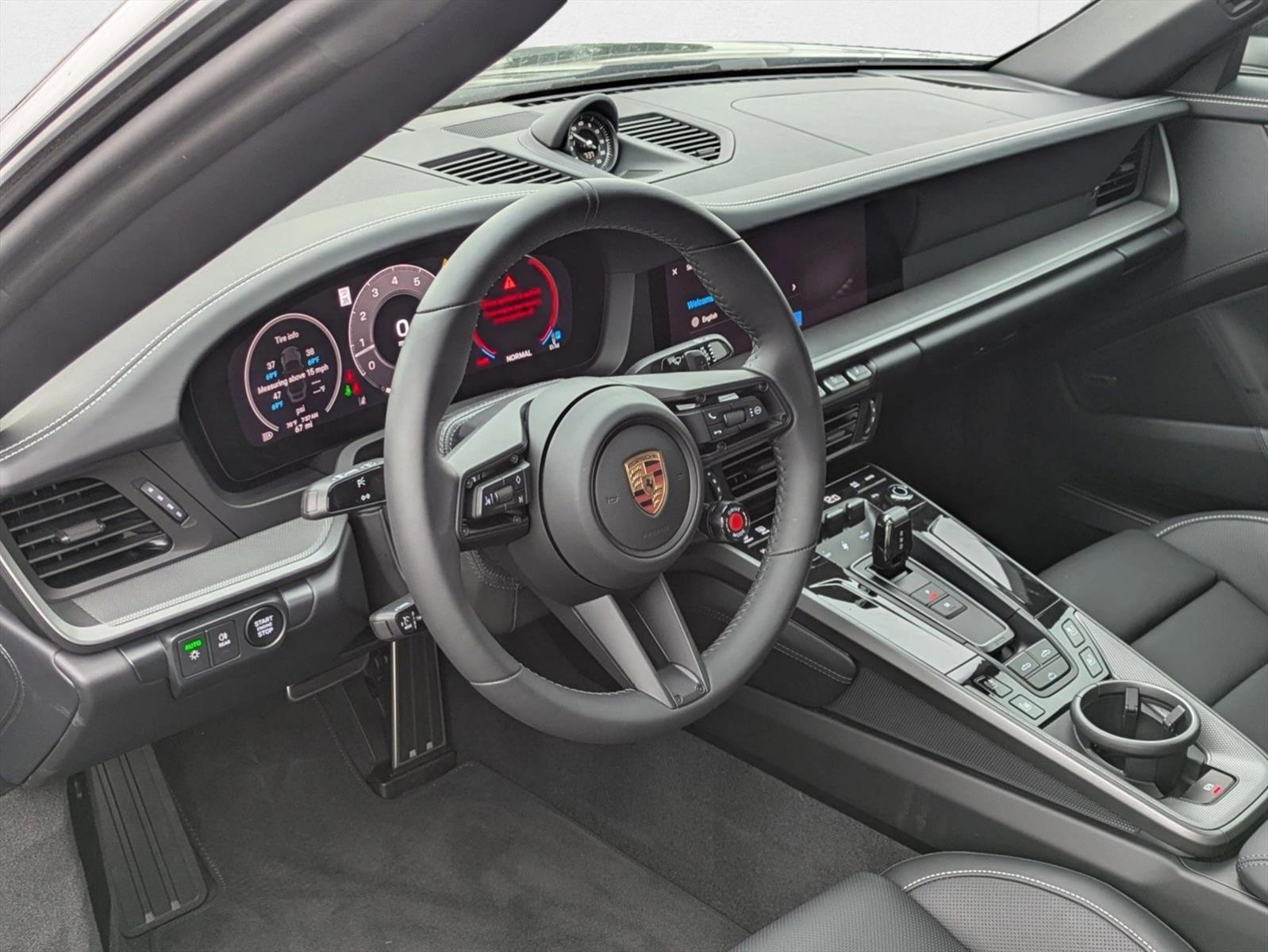 2025 Porsche 911 S photo 4