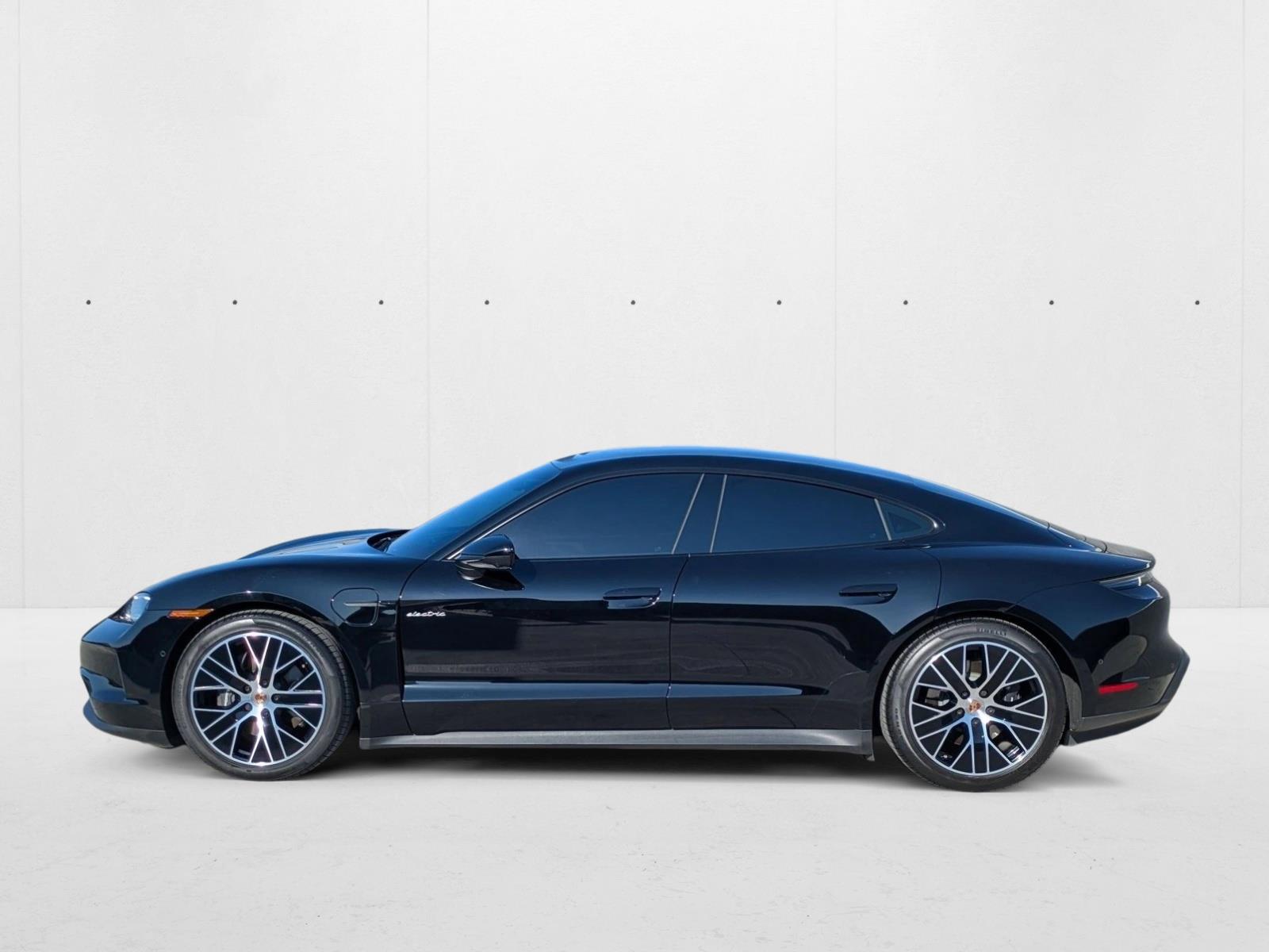 2025 Porsche Taycan Turbo photo 2