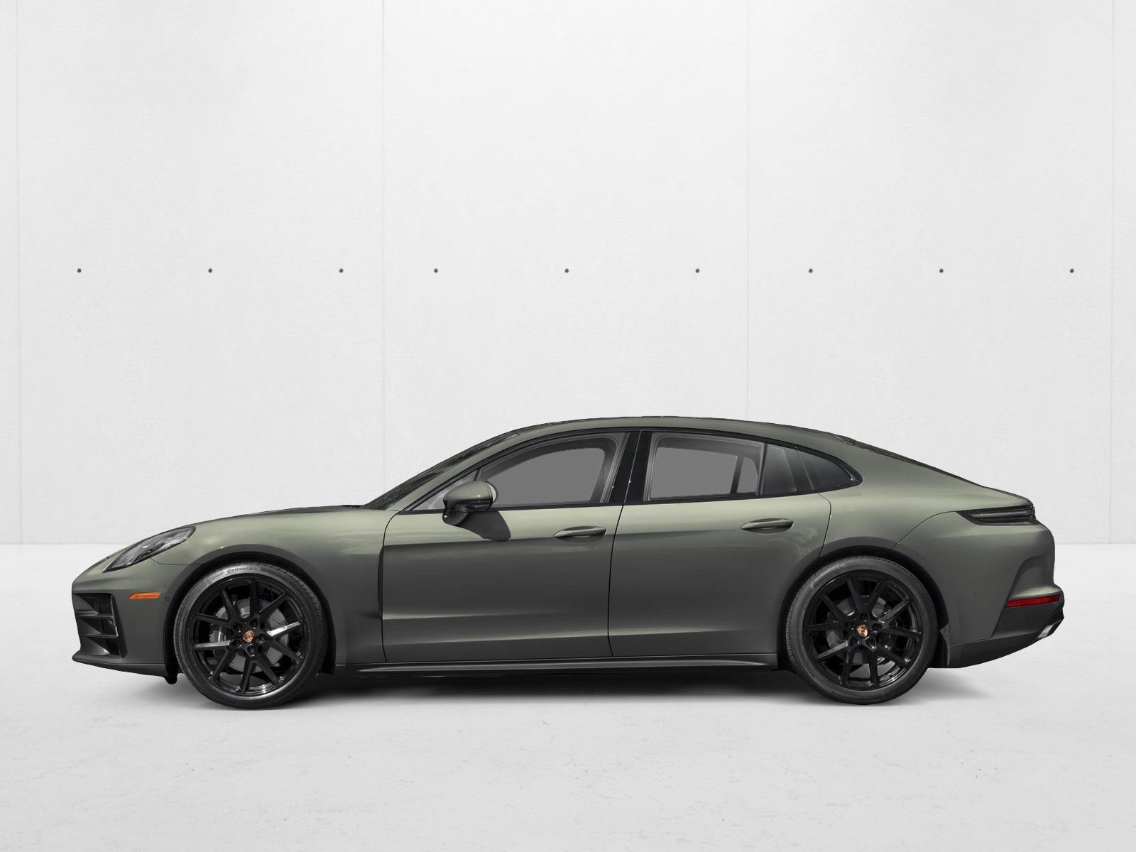 2026 Porsche Panamera 4 photo 3