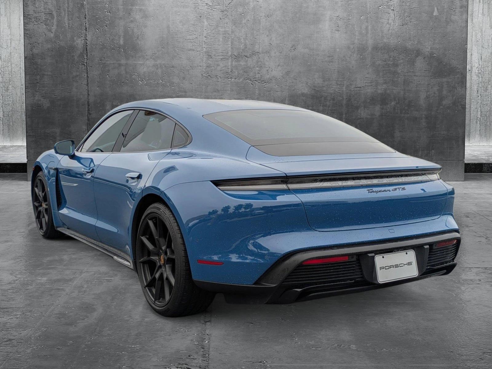 2022 Porsche Taycan GTS photo 3