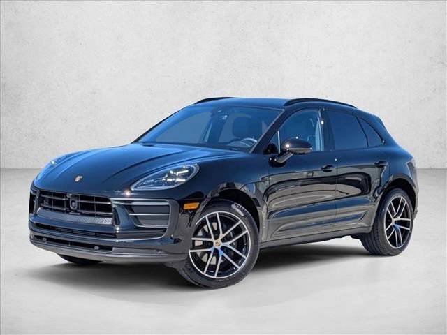 2025 Porsche Macan Base