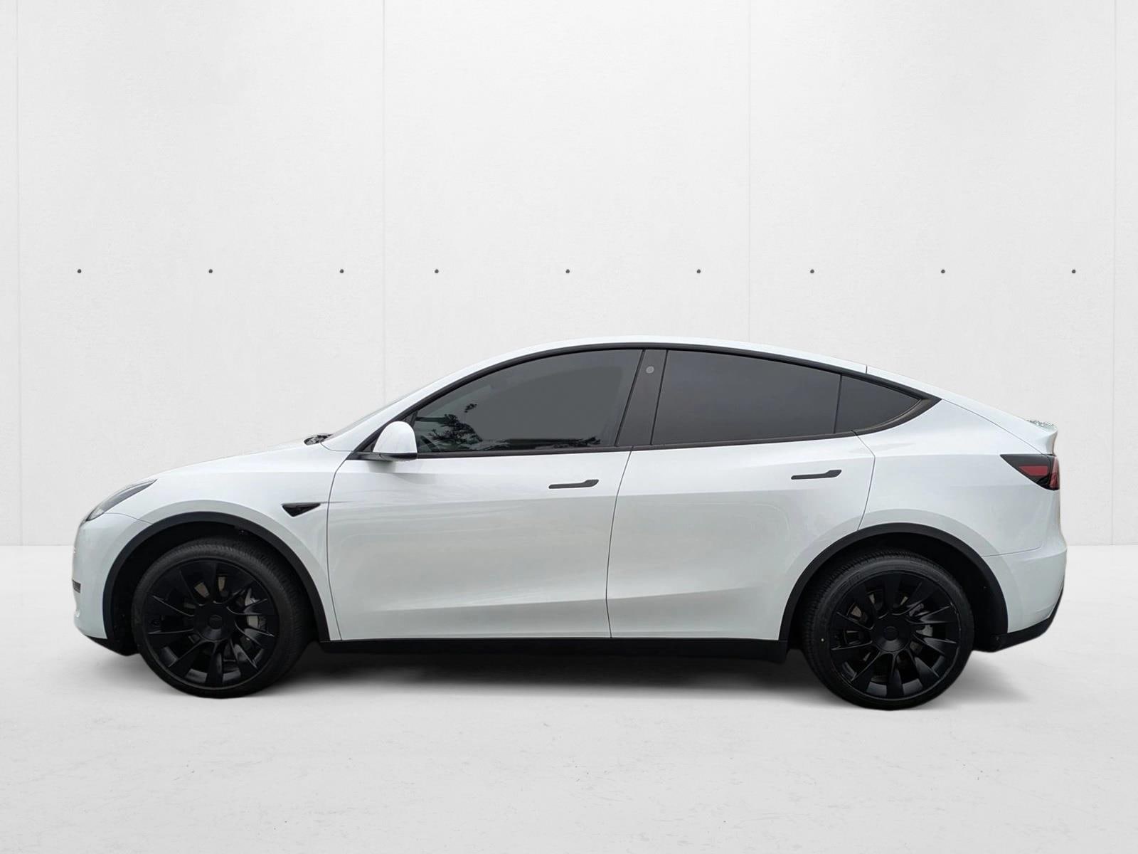 Used 2023 Tesla Model Y Long Range with VIN 7SAYGDEE8PA107142 for sale in Irvine, CA