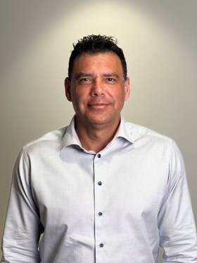 Staff member Roy Lopez from ID_1cea04d697ab