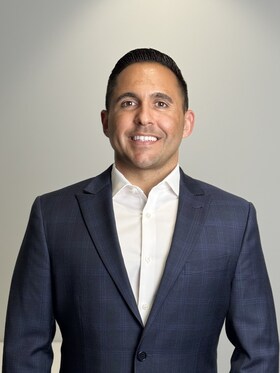 Staff member Alexander Angel from ID_1cea04d697ab