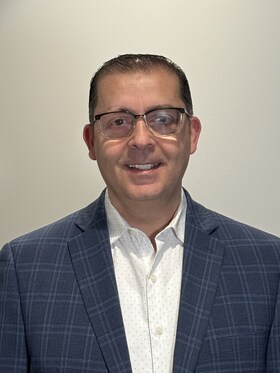 Staff member Eddie Alriz from ID_1cea04d697ab