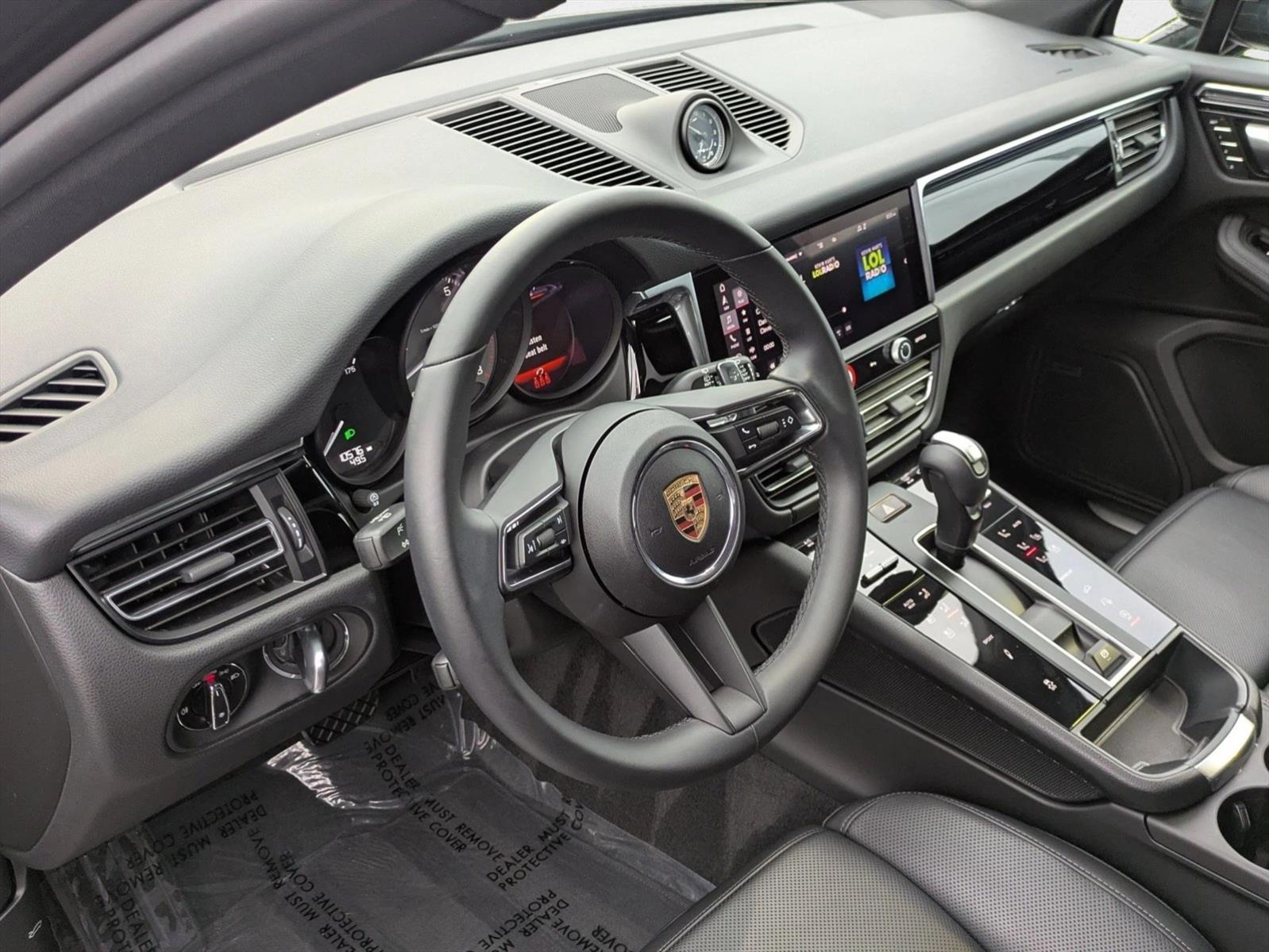 2024 Porsche Macan S photo 4
