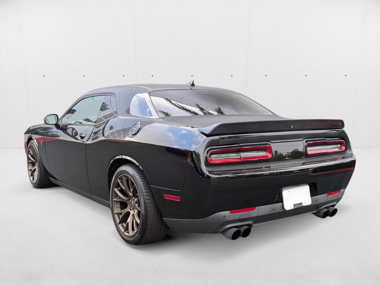 2016 Dodge Challenger SRT8 Hellcat photo 3