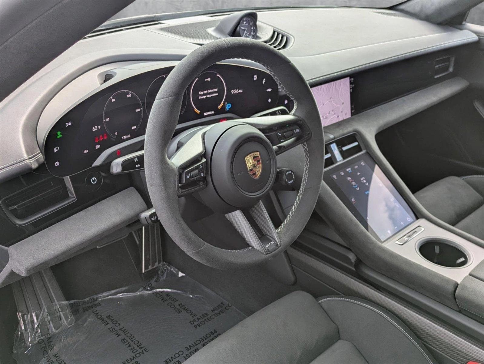 2024 Porsche Taycan GTS photo 4