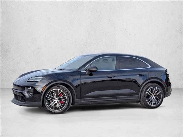 2025 Porsche Macan S's photo