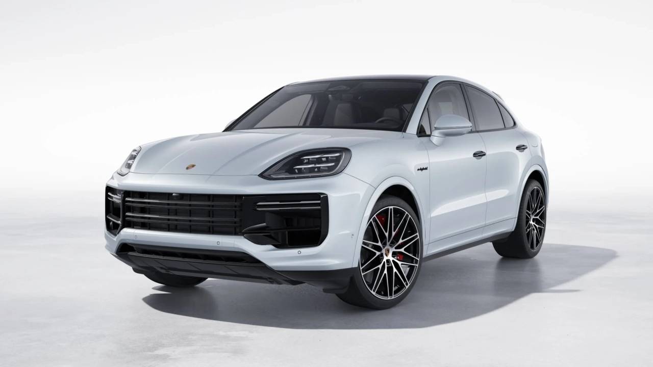 2024 Porsche Cayenne Coup Turbo E-Hybrid's photo