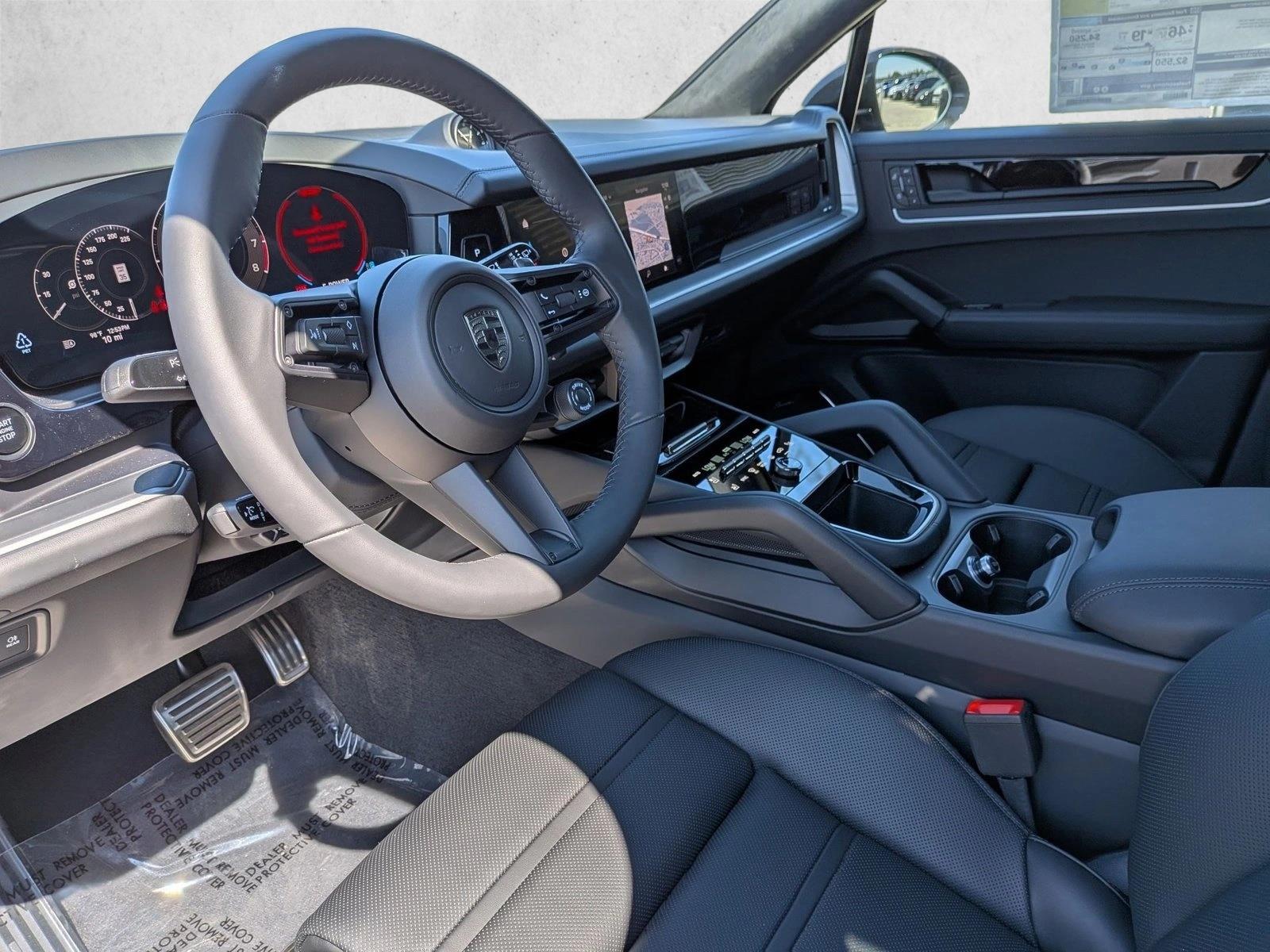 2026 Porsche Cayenne E-Hybrid Turbo photo 3