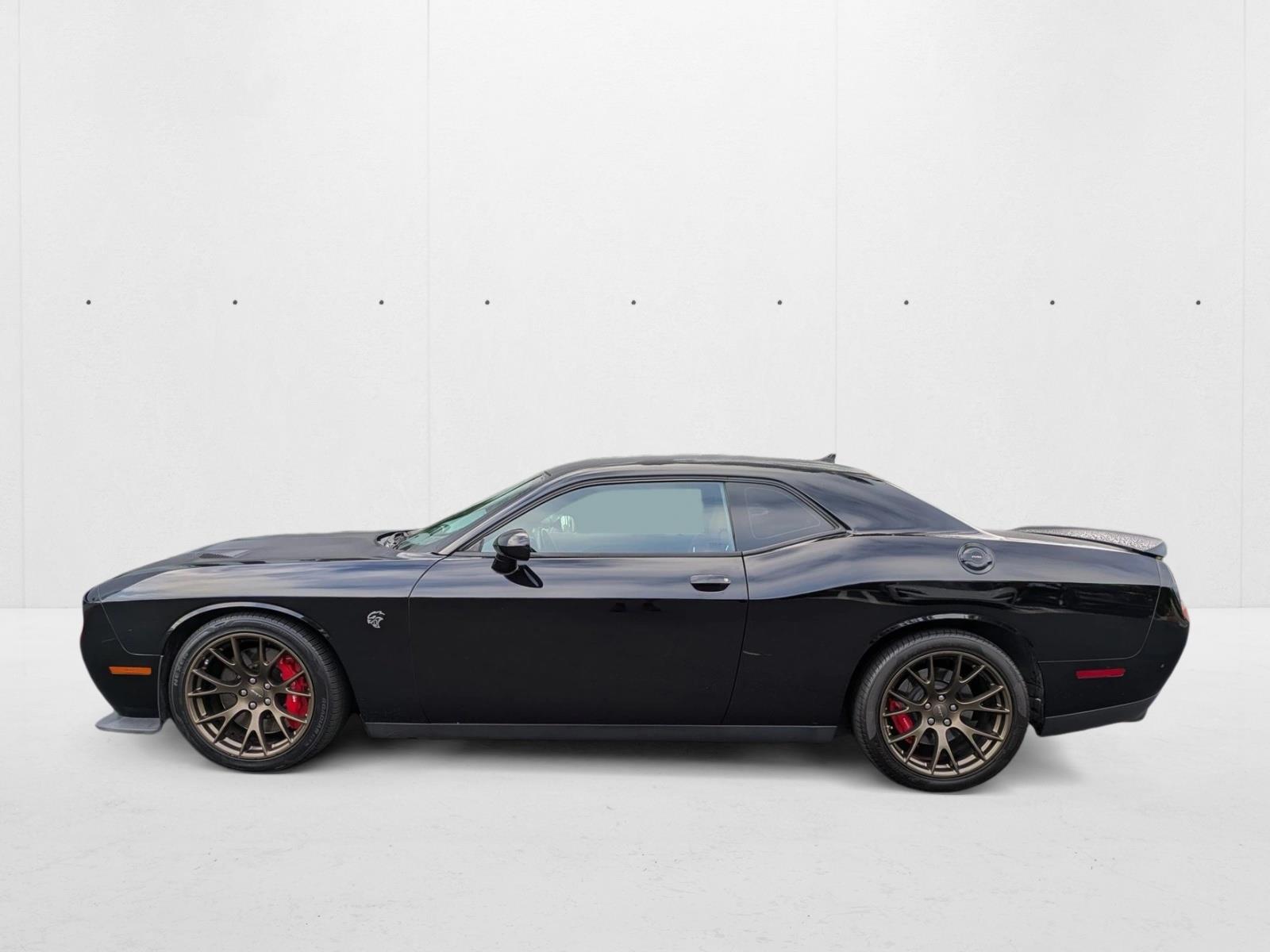 2016 Dodge Challenger SRT8 Hellcat photo 2