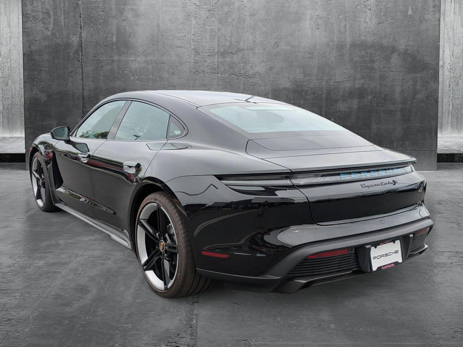 2024 Porsche Taycan Turbo S photo 3